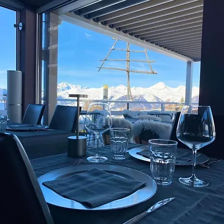 La Finestra Sulla Montagna - The Window On The Mountain